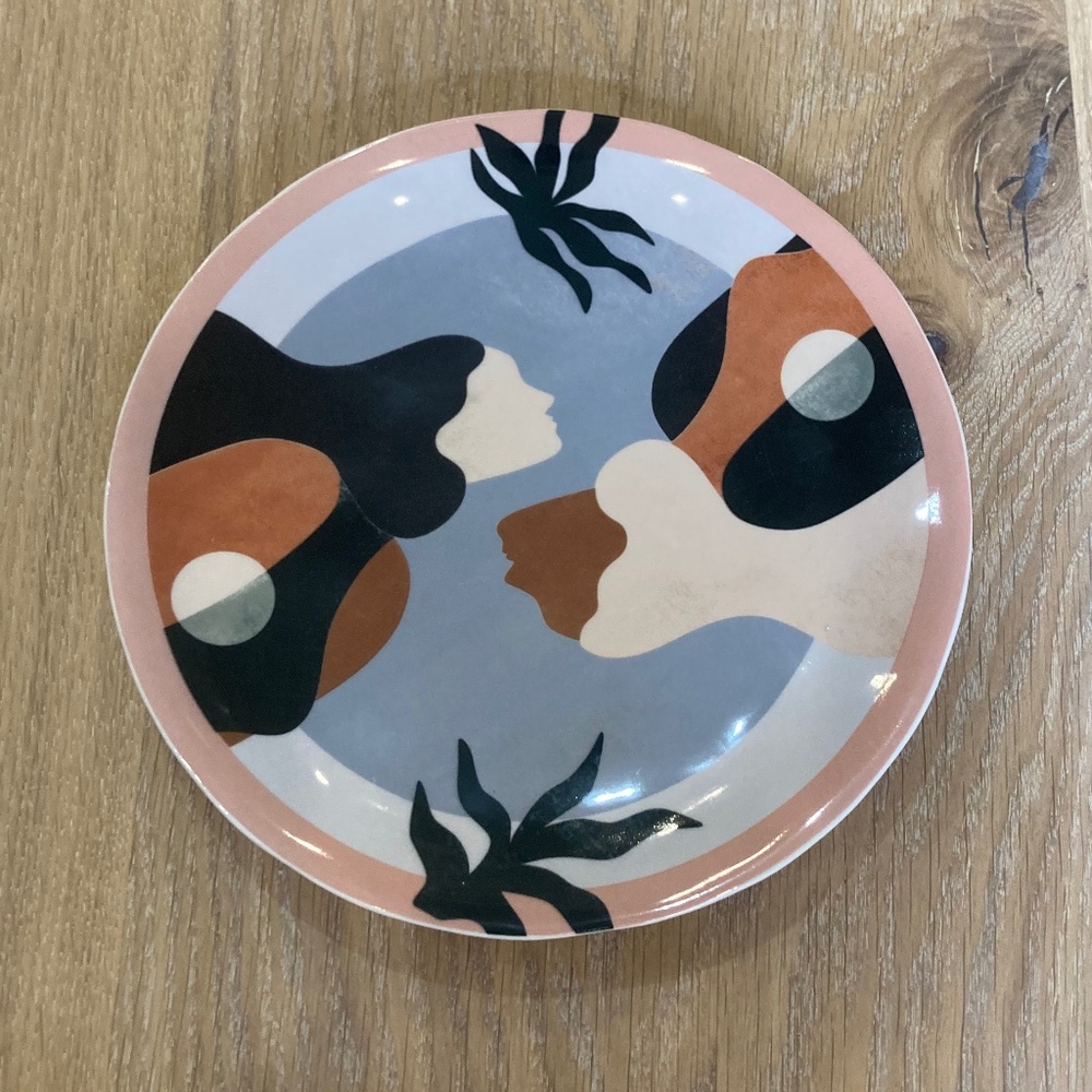 Maggie Stephenson for Anthropologie Plates Set of 2 - Picture 4 of 6